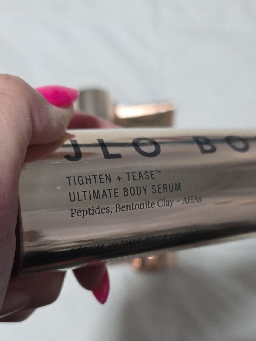 Jennifer Lopez Metallic Rose Gold Hydrating Body Cream - Picture 2 of 3